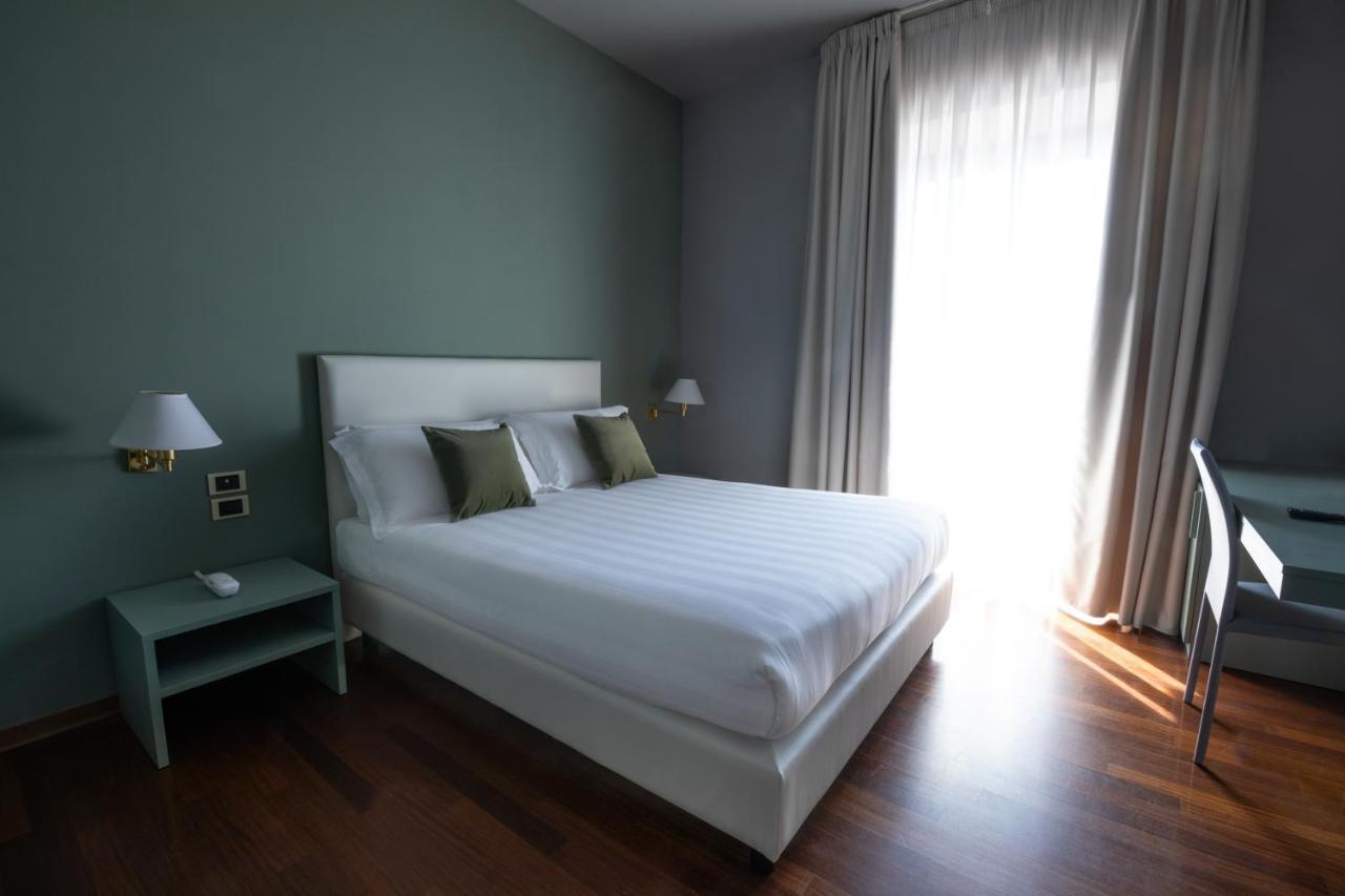 Hotel Enzo Porto Recanati Exterior foto