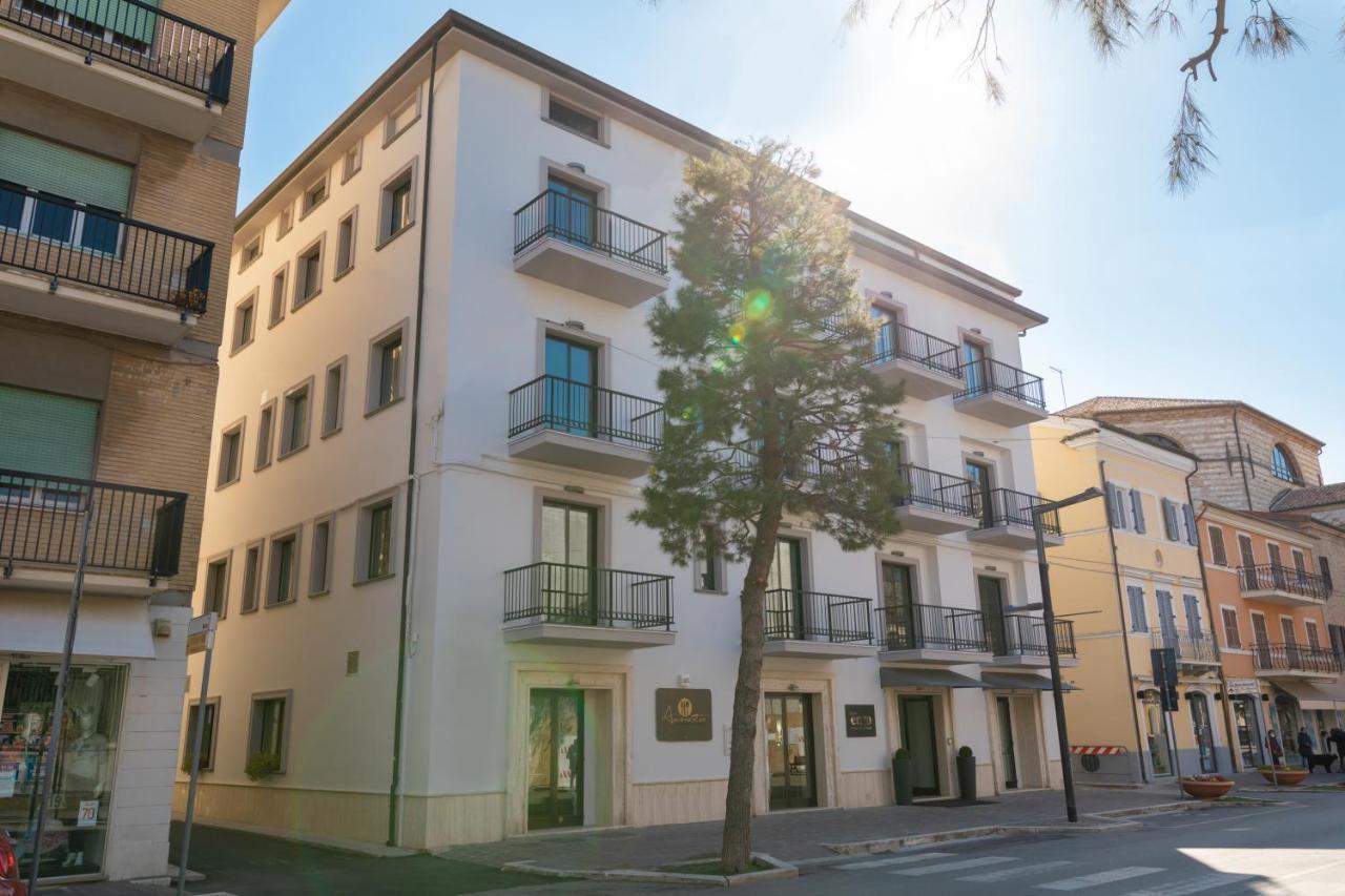 Hotel Enzo Porto Recanati Exterior foto
