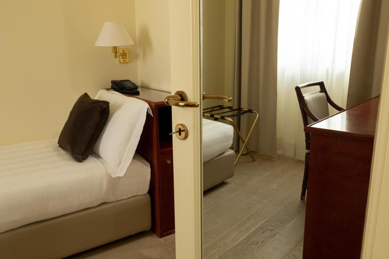 Hotel Enzo Porto Recanati Exterior foto