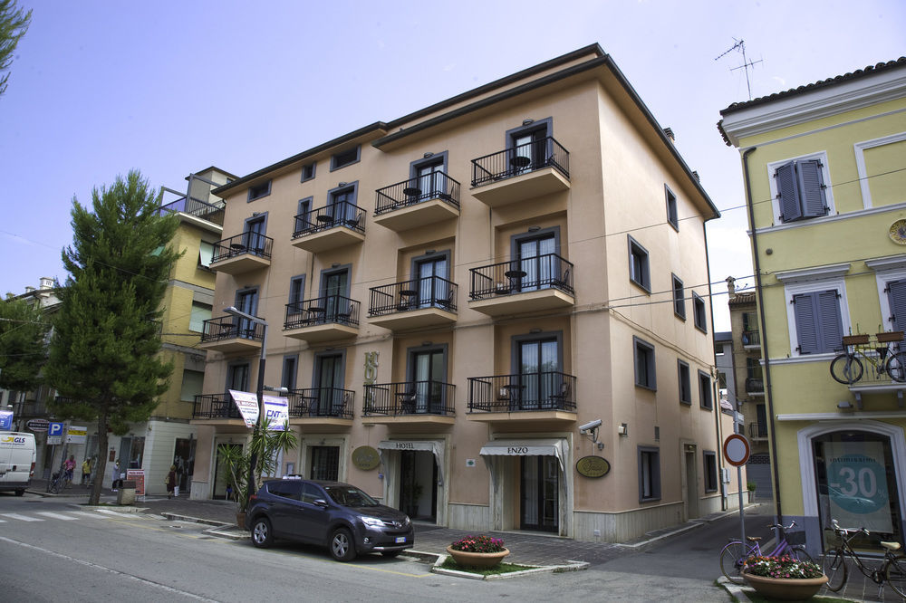 Hotel Enzo Porto Recanati Exterior foto